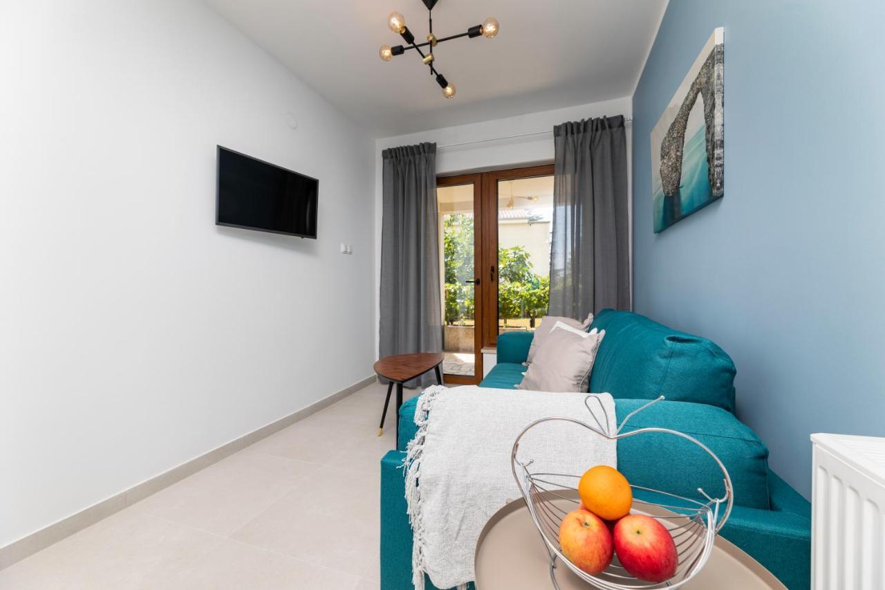 Apartments Vjeko Крк Екстер'єр фото