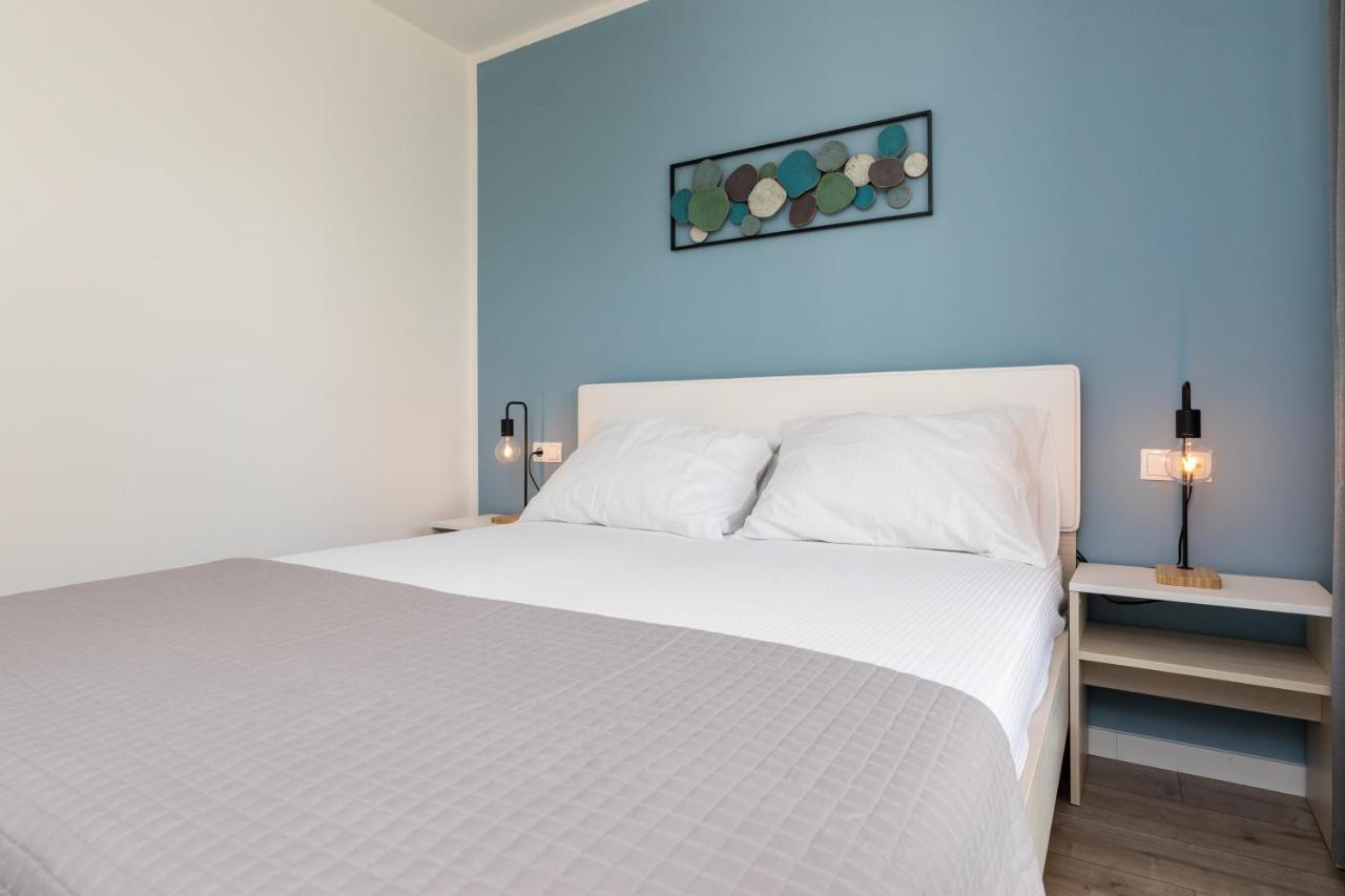 Apartments Vjeko Крк Екстер'єр фото
