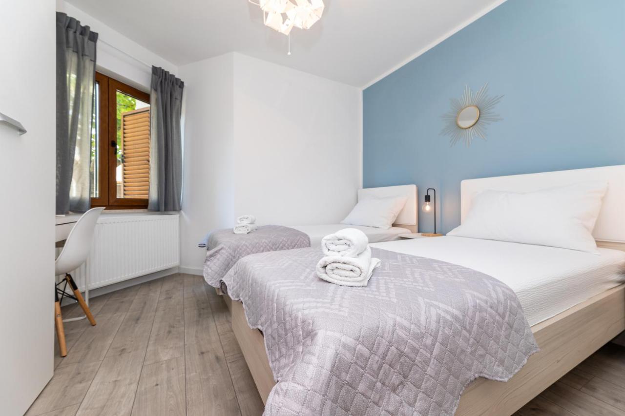 Apartments Vjeko Крк Екстер'єр фото